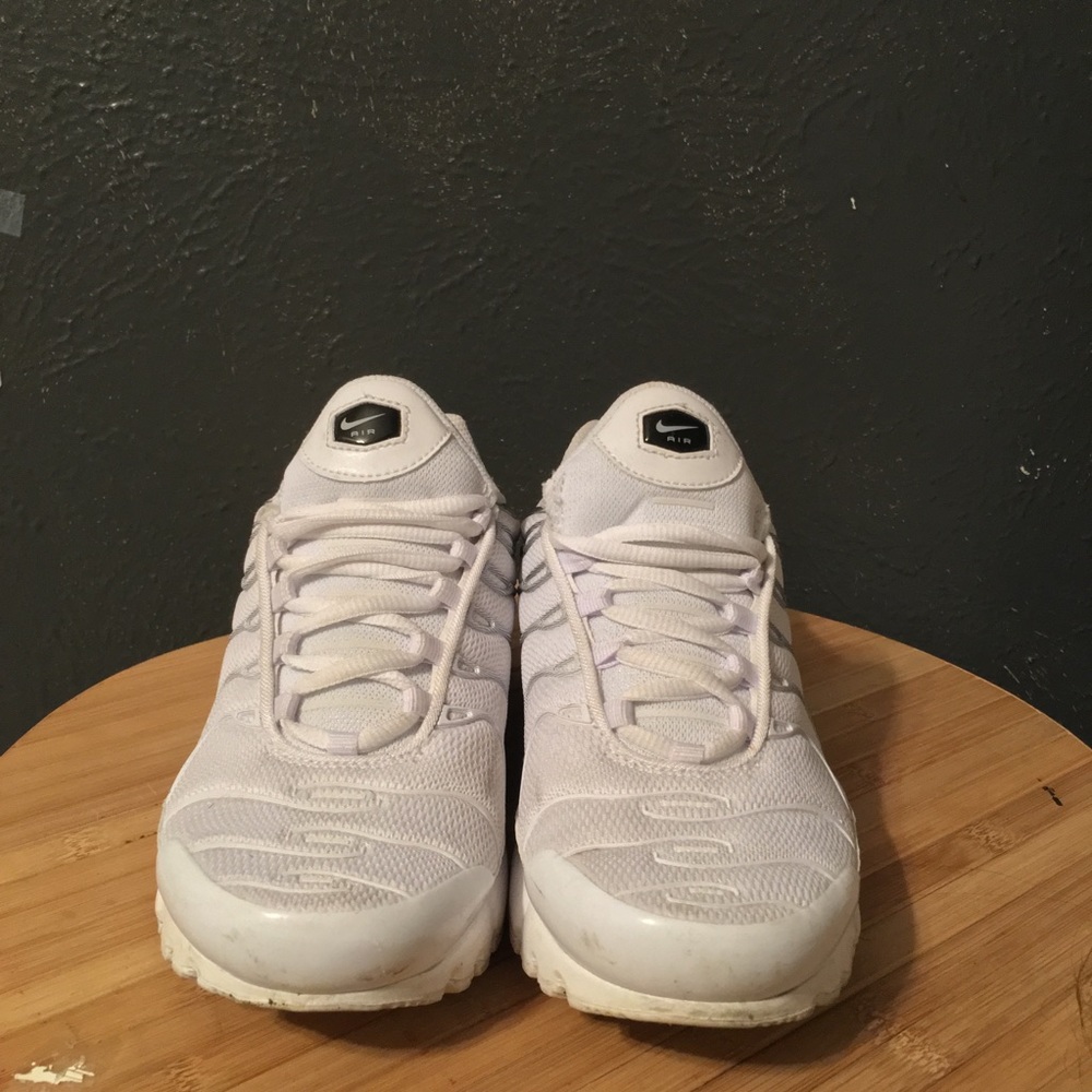Nike air max plus boys size 6->womens 8